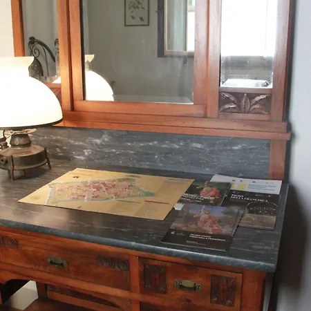 Affittacamere Mazzini 49 3*